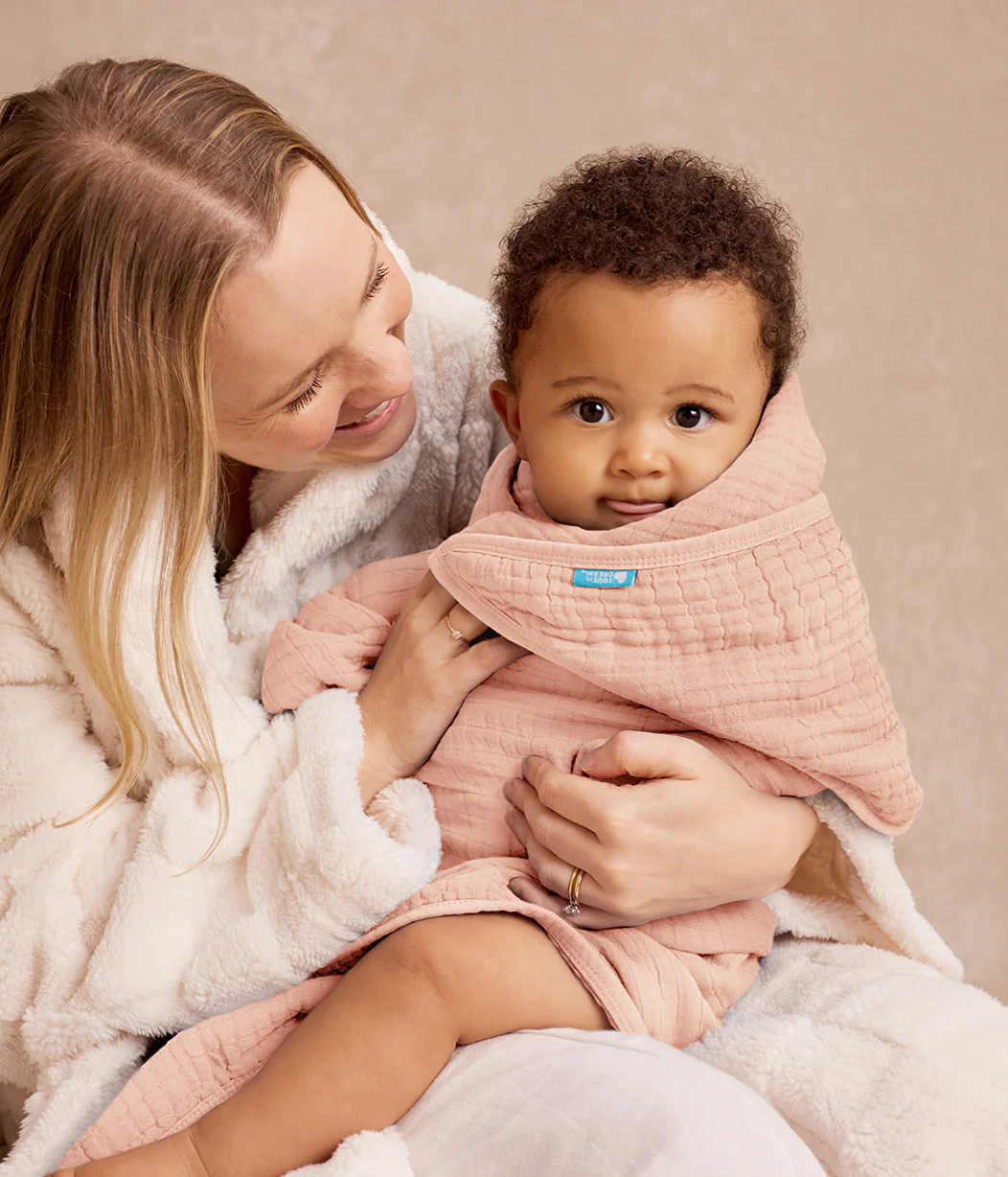 Hooded Towel Muslin Blush - Image 5